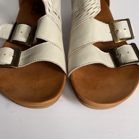 Miz Mooz 3 strap back zip leather sandal 6.5 - Picture 11 of 11